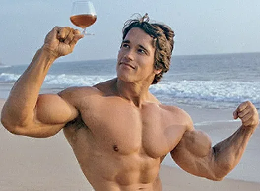 Арни готви бодибилдинг сериал