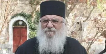 Ром нападна и рани отец Иван от Нови хан