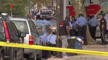 6 полицаи ранени в престрелка във Филаделфия