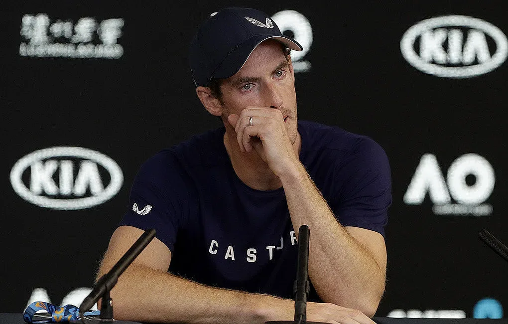 Мъри губи при завръщането си на сингъл