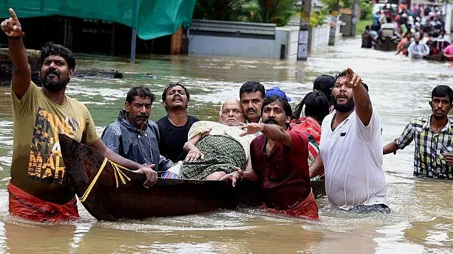 100  загинали при наводненията в Индия