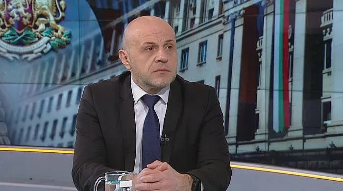 Томислав Дончев ще организира местните избори