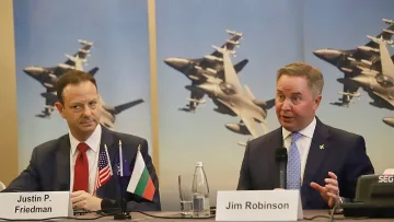 „Авионамс” ще поддържа новите изтребители F-16