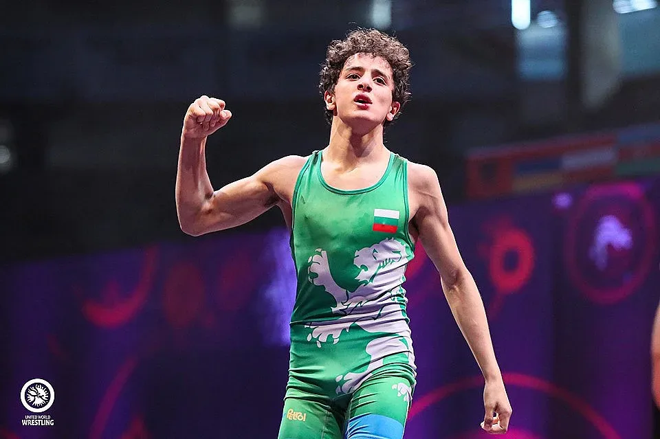 Назарян младши с бронз от световното в София