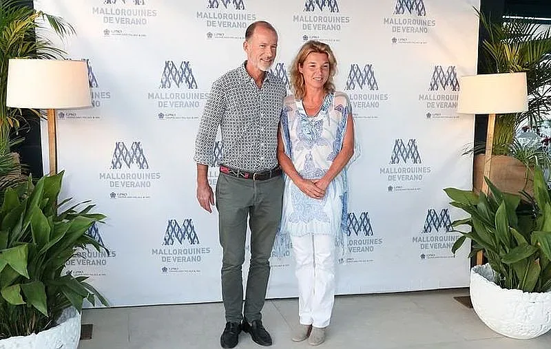 Принц Кирил се появи с ново гадже (СНИМКИ)