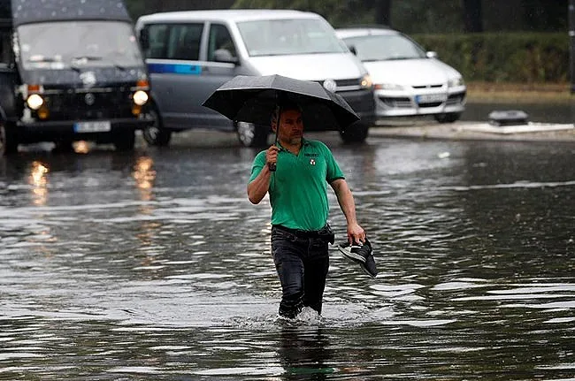 Извънредно положение в Берлин заради потопа
