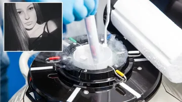 Първото "ледено бебе" у нас навърши 18 години