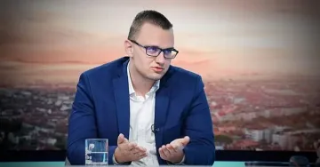 ОБРАТ! Хакерът Кристиян - свидетел на обвинението?