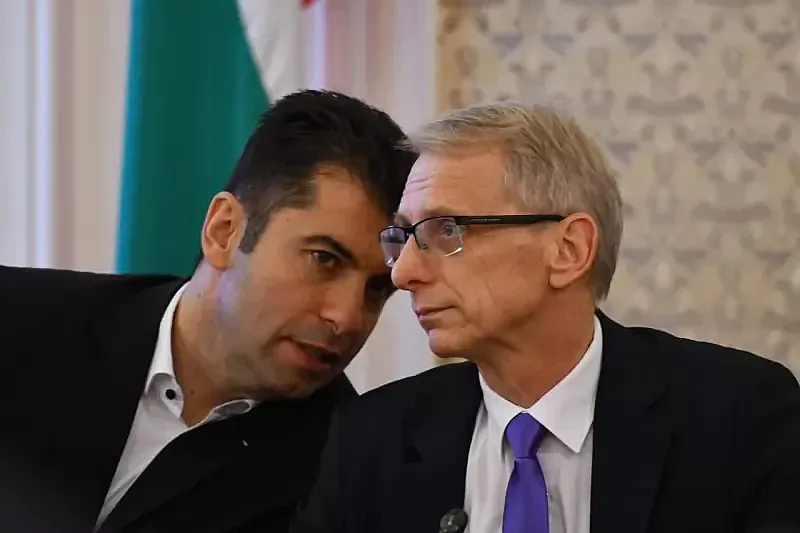 Пътищата, които убиват, и политическите лешояди