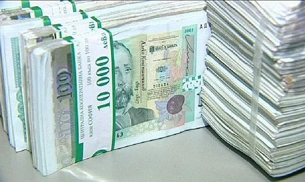 Рекордни суми се харчат за обществени поръчки