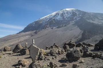 89-годишна изкачи Килиманджаро