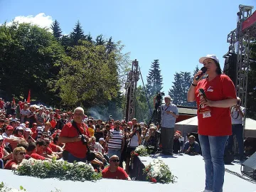 Хиляди социалисти се събират под връх Бузлуджа