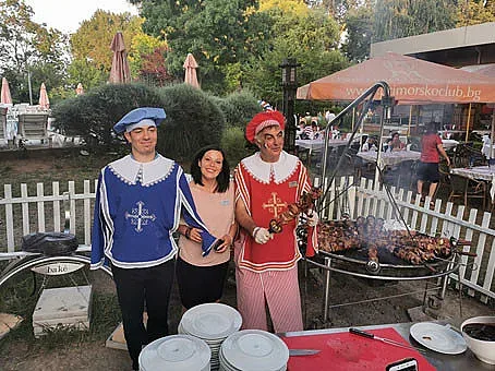 Радват туристи с барбекю "Шпагата на д`Артанян"