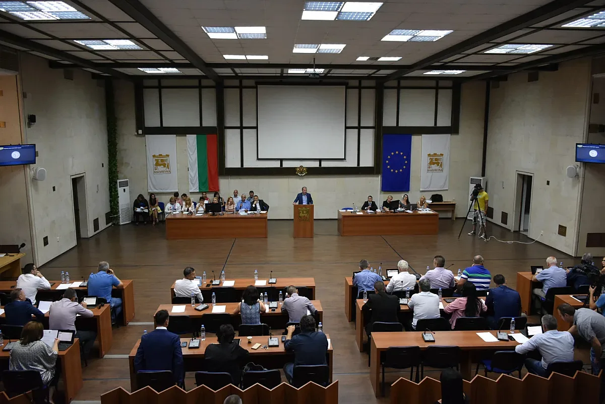 ОбС прие бизнес плана на ОФК „Пирин”