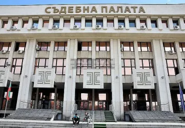 Абсурд: 3000 лв. ще плаща изританата от швед камериерка