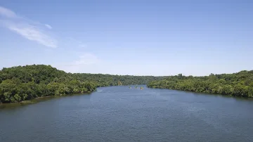 Река в САЩ се нагря до 34,3 градуса