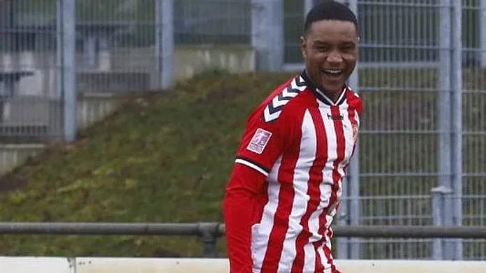 Локо Пловдив тества германец