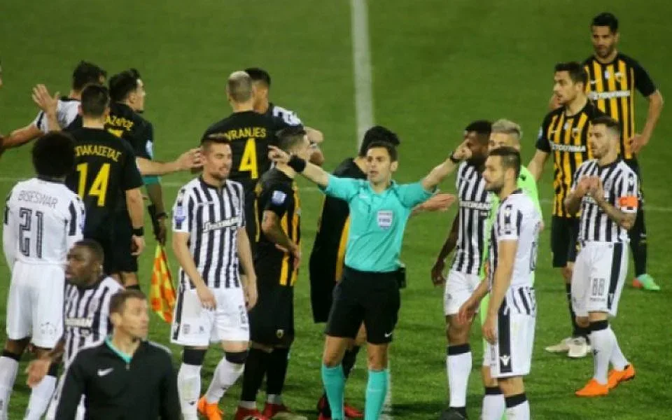 Заплашван с пистолет свири на Лудогорец в Исландия