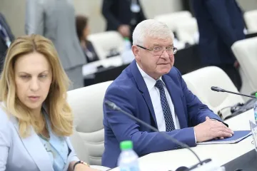 Хвалят модела на Ананиев за Здравната каса