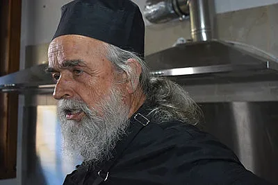 Готвач № 1 на Атон прави гозби и на сън