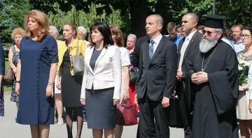 Две дами поведоха честването на Левски в София