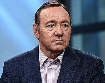 Съсипаха Кевин Спейси, обвинението