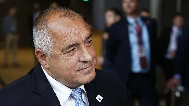 Борисов: Плащаме F-16, за да не оставим борч