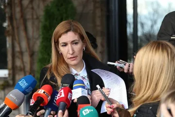 Ангелкова остава шампион по дарения