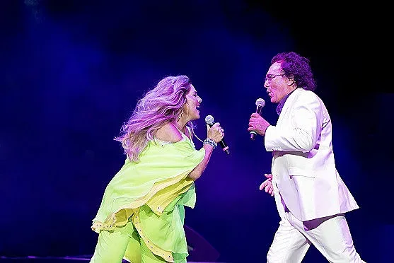 Ал Бано и Ромина излизат в Арената