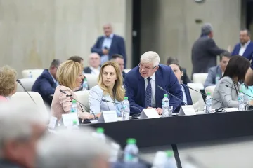 Ще избираме между НЗОК и частен здравен фонд