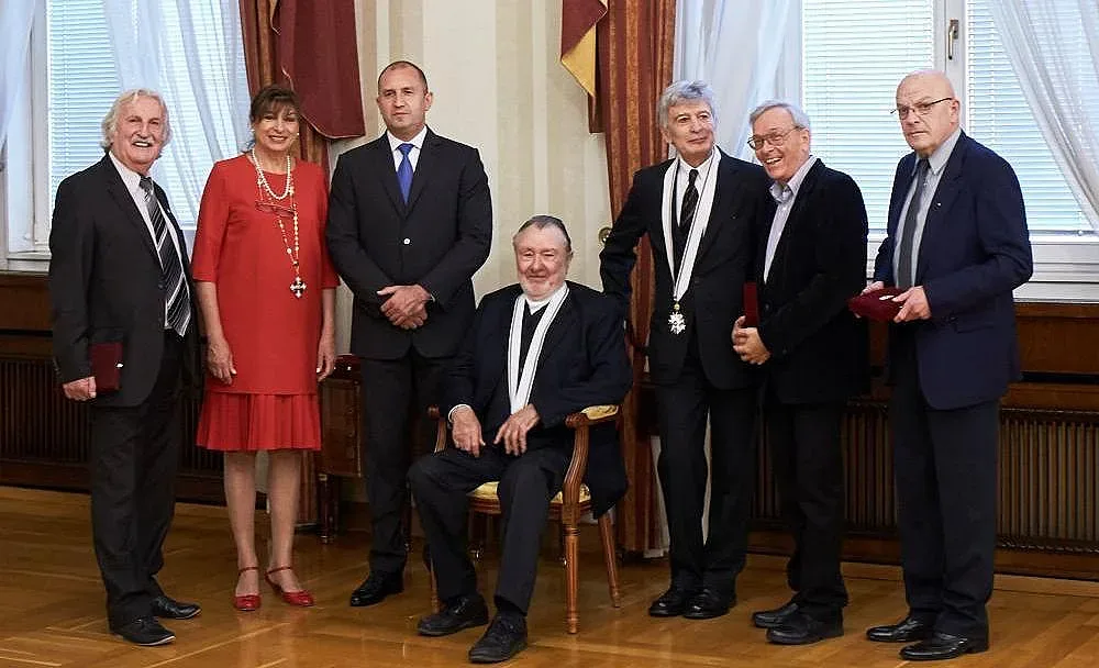 Културни дейци получиха ордени от президента