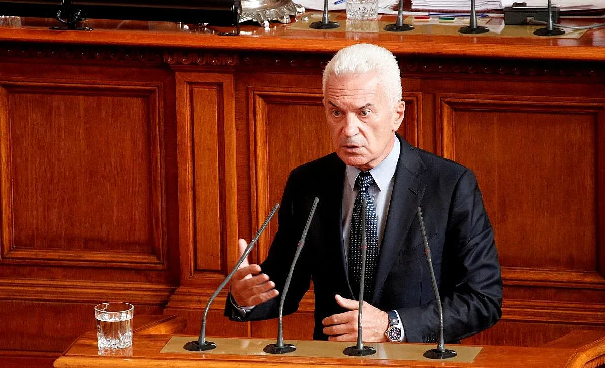 Волен Сидеров вече не е шеф на парламентарна група