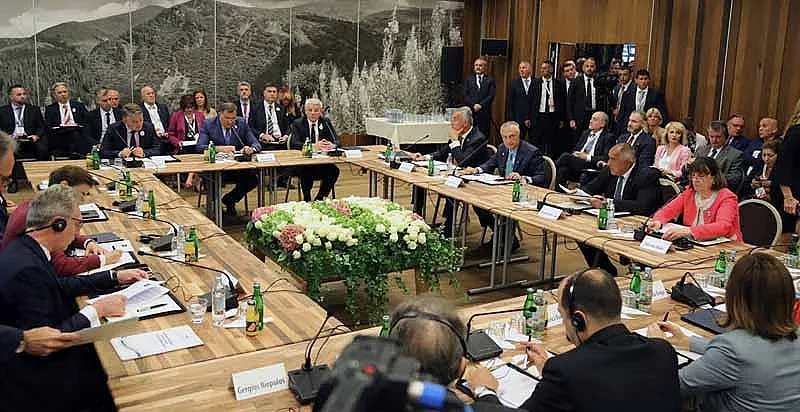 Борисов: Дачич да се извини за балканските номера