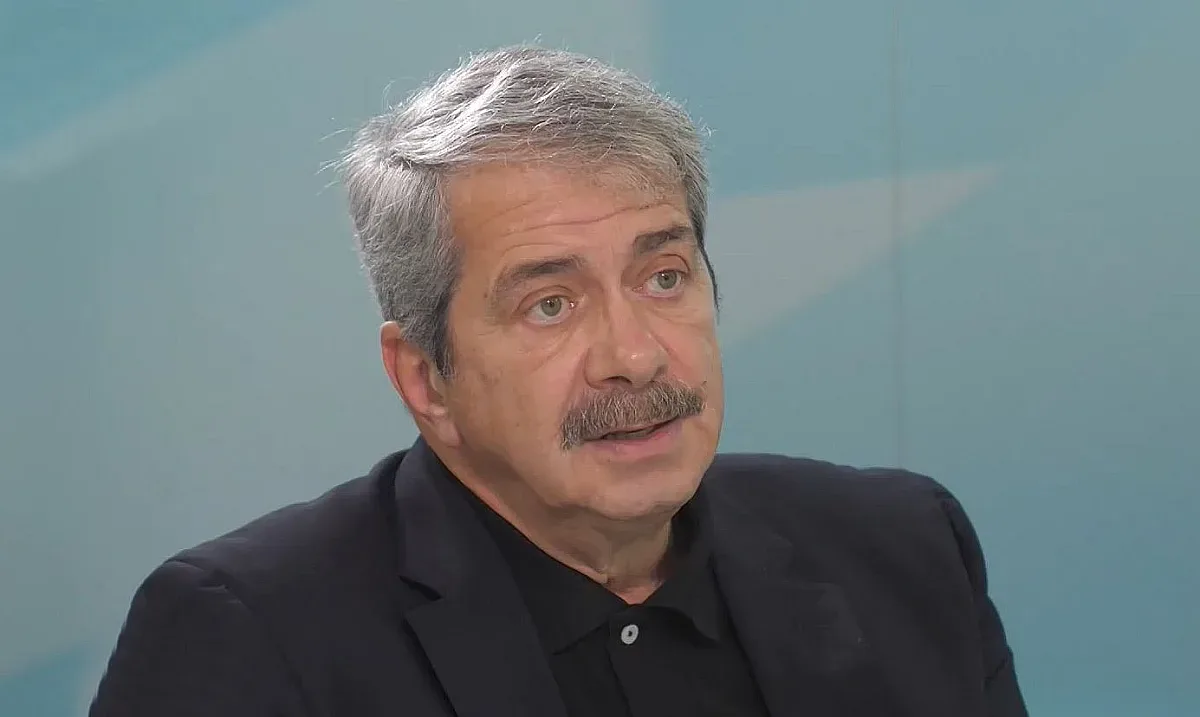 Евгений Михайлов съсипа ПП-ДБ: Заслужават награда за кампания в полза на Пеевски!