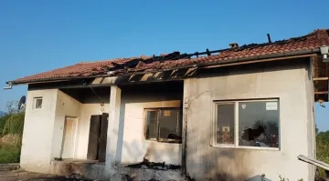 Екшън в Катуница:Бой, стрелба и запалена ракиджийница