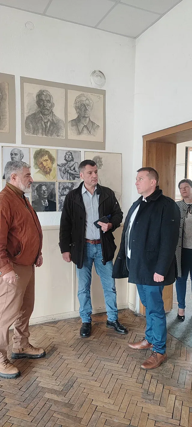 Зам.-министър на културата със спешни действия за изгорялата гимназия