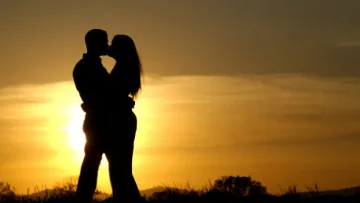 Днес е Денят на целувката