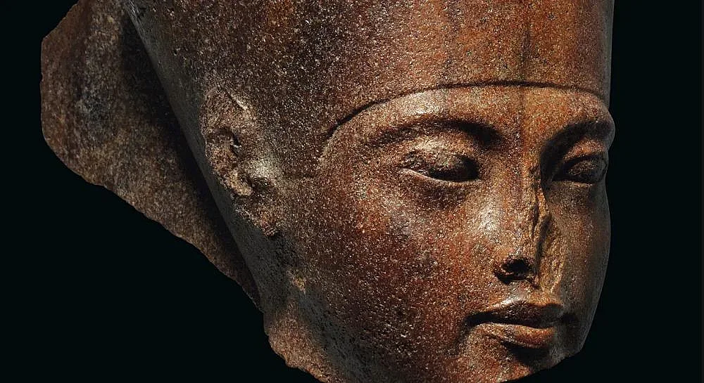 Продават на търг бюст на фараона Тутанкамон
