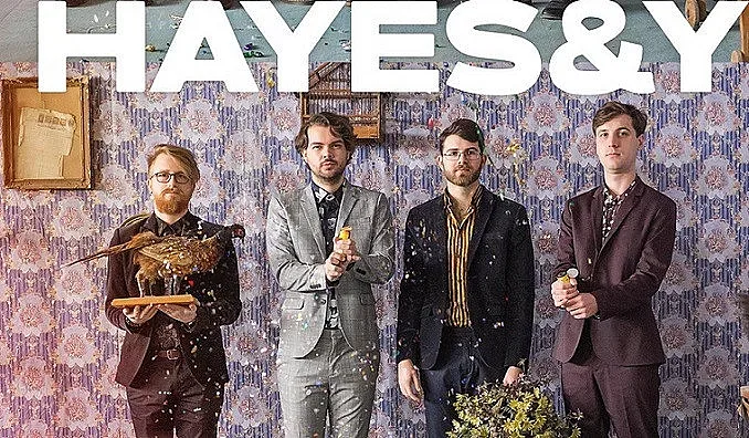 Як купон под  дърветата