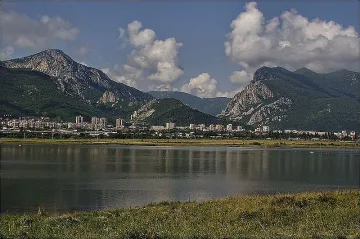 1000 лева стартова заплата дават във Враца