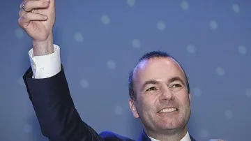 Вебер аут от надпреварата за лидер на ЕК