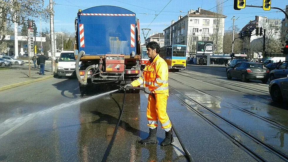 От 1 юли мият софийските улици