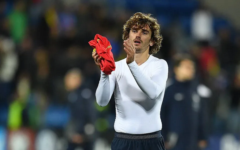 Гризман и Барса си стиснаха ръцете