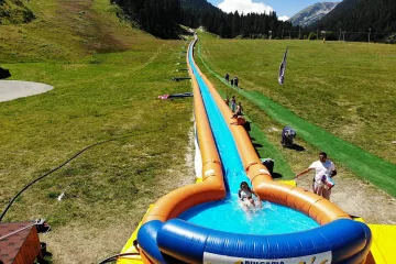 Банско открива летния сезон на 28 юни с водна пързалка рекордьор