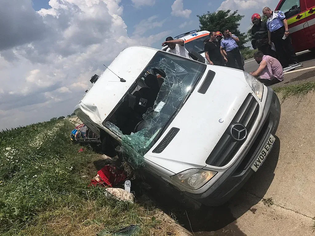 1 убит и 4 ранени българи в катастрофа в Румъния