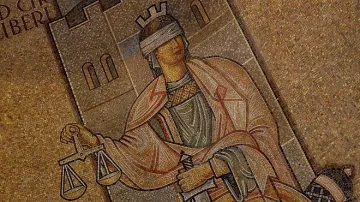 Четирима с обвинения за сбиването в Розино