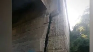 Опасен мост се пропука в София