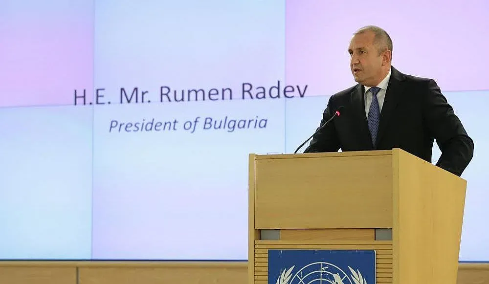 Радев наложи вето на текстовете за къмпингуване