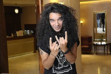 Неманя Радулович свири Вивалди и сръбски фолклор в НДК