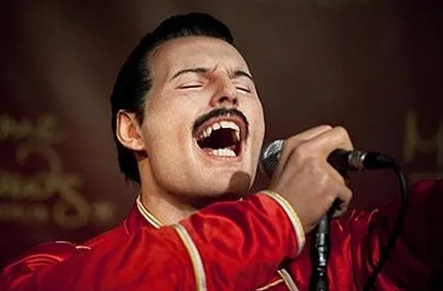 Тайната дъщеря на Фреди Меркюри проговори. Историята на "Б"